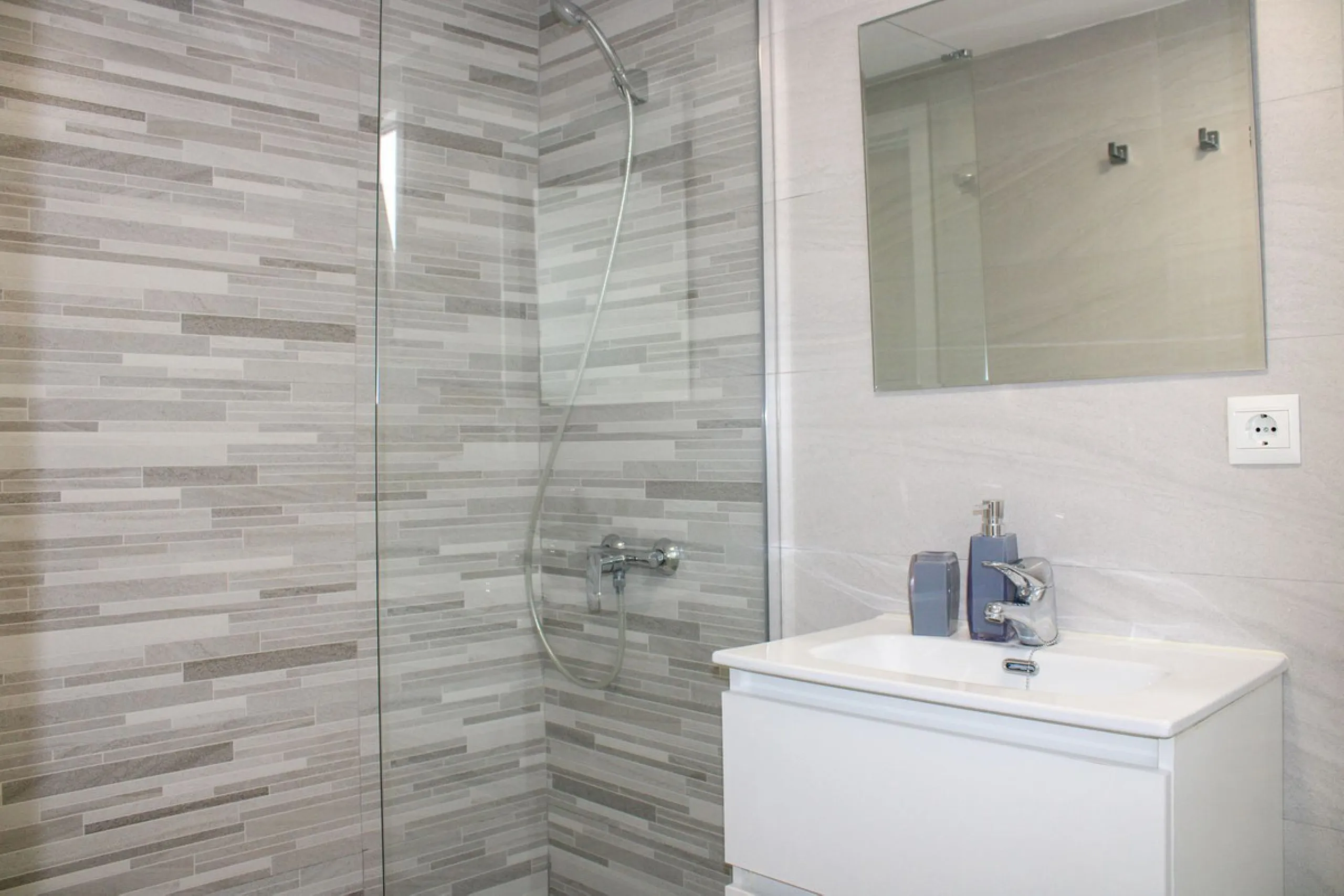 UNIQUE INVESTMENT OPPORTUNITY, property in the center of Nerja with three apartments and tourist license.