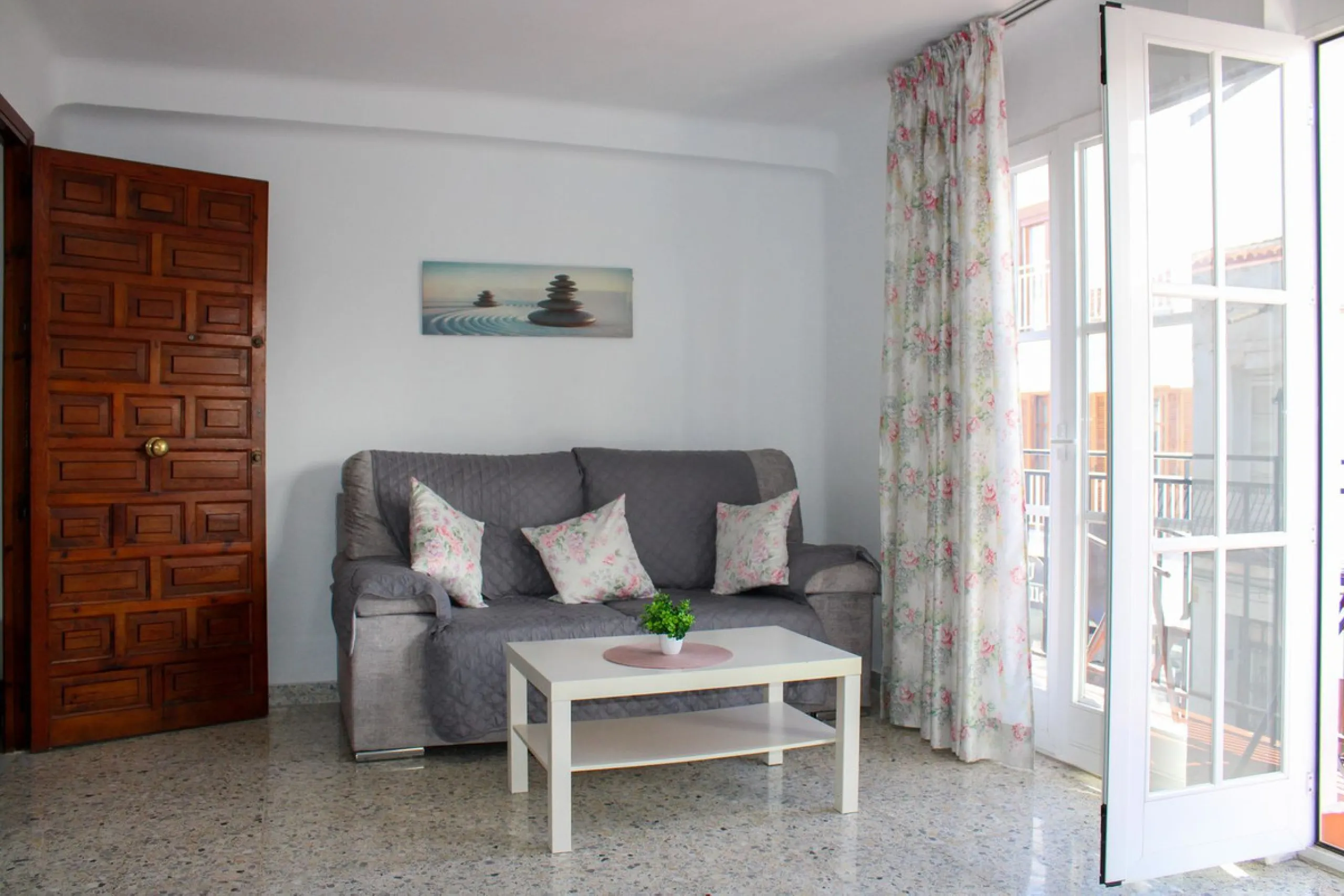 UNIQUE INVESTMENT OPPORTUNITY, property in the center of Nerja with three apartments and tourist license.
