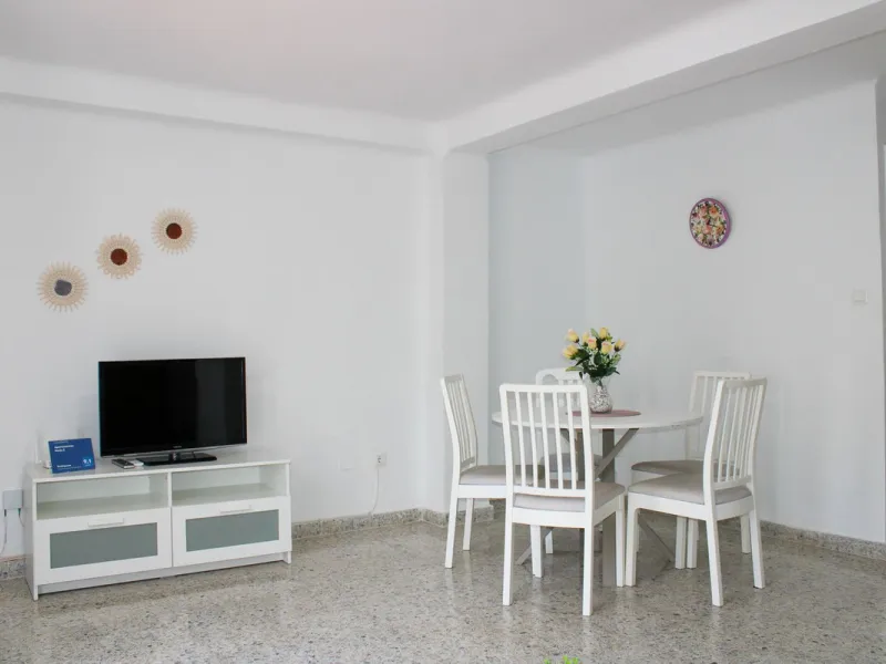 UNIQUE INVESTMENT OPPORTUNITY, property in the center of Nerja with three apartments and tourist license.