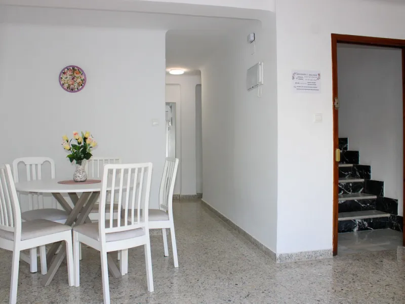UNIQUE INVESTMENT OPPORTUNITY, property in the center of Nerja with three apartments and tourist license.