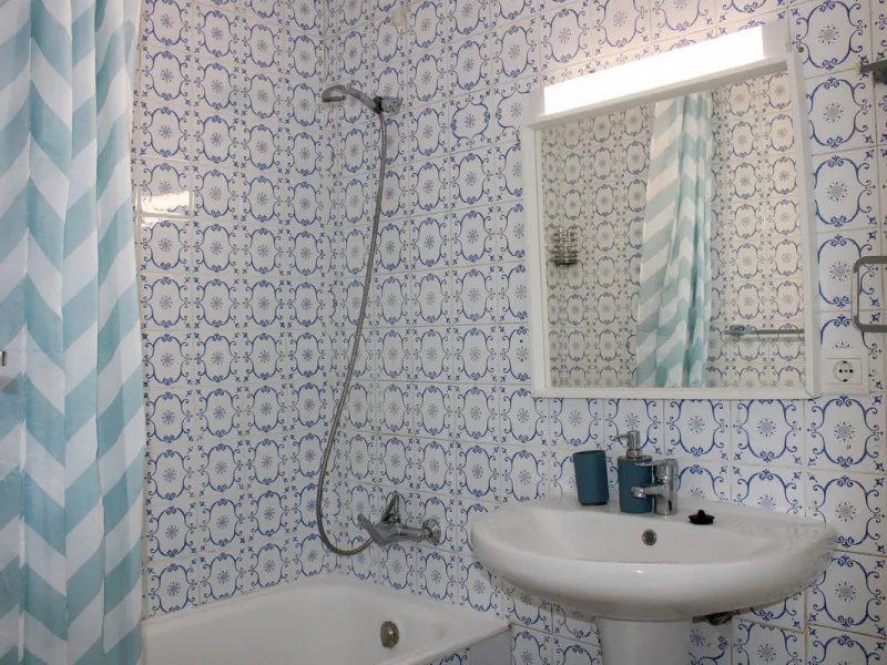 UNIQUE INVESTMENT OPPORTUNITY, property in the center of Nerja with three apartments and tourist license.