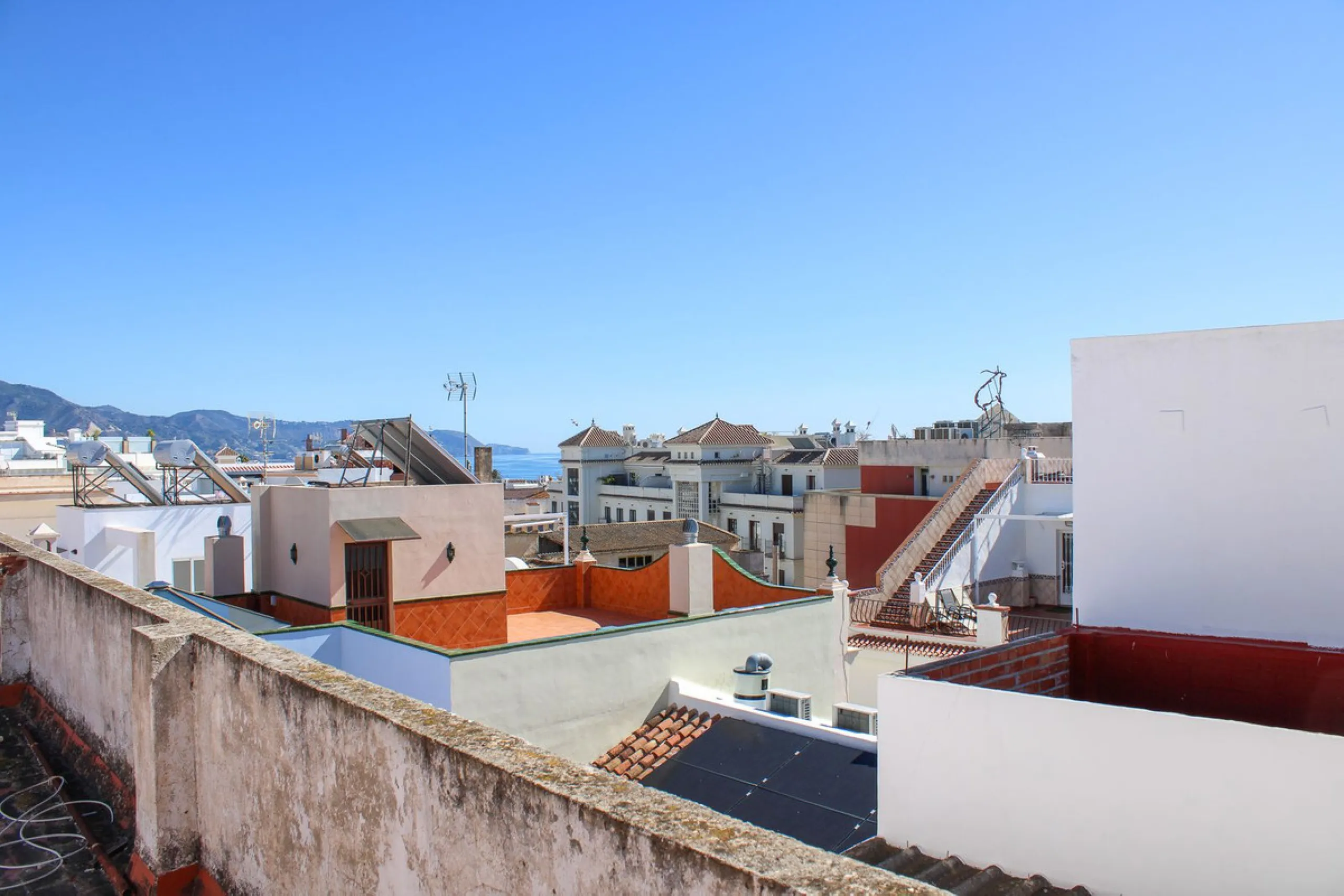UNIQUE INVESTMENT OPPORTUNITY, property in the center of Nerja with three apartments and tourist license.