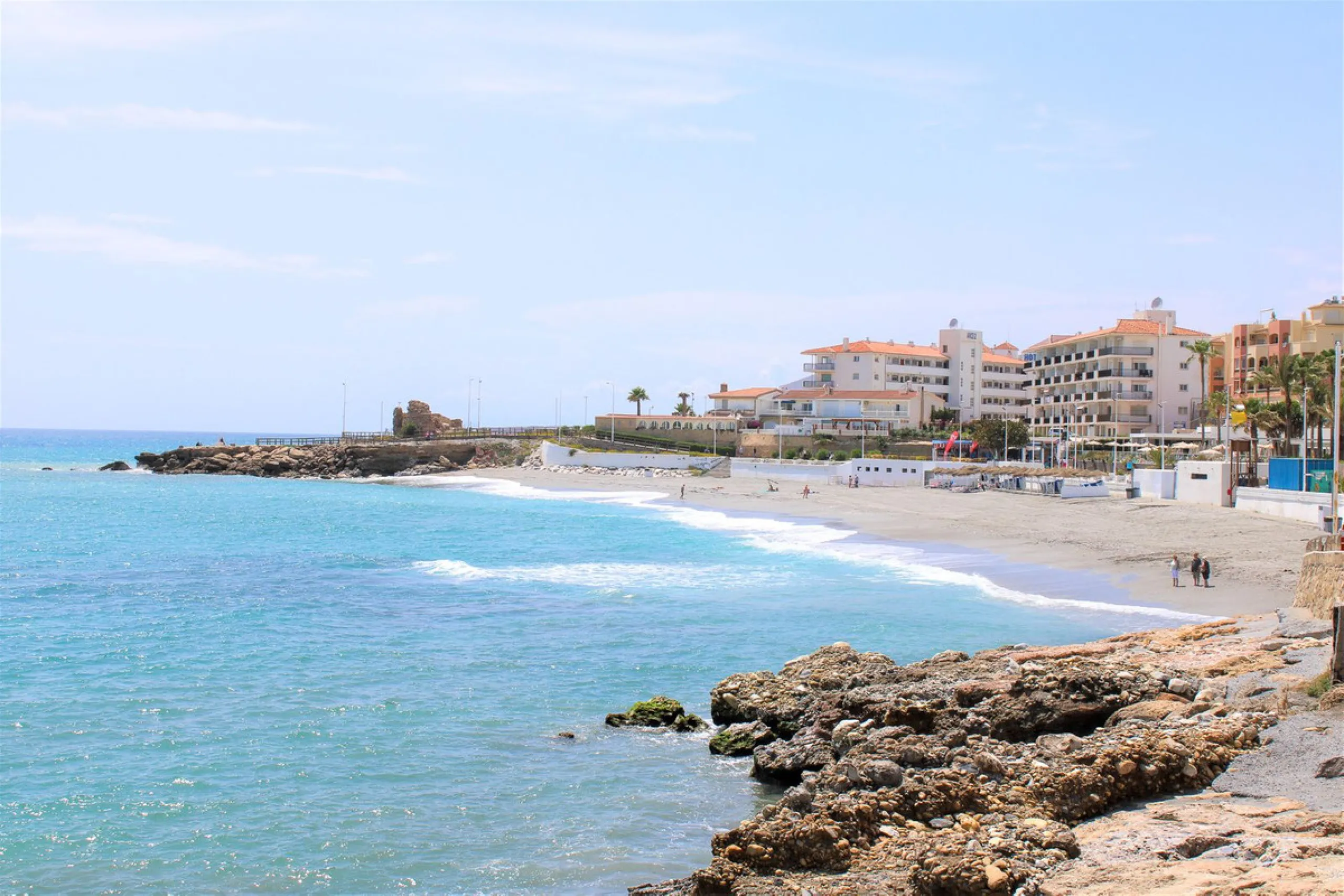 UNIQUE INVESTMENT OPPORTUNITY, property in the center of Nerja with three apartments and tourist license.