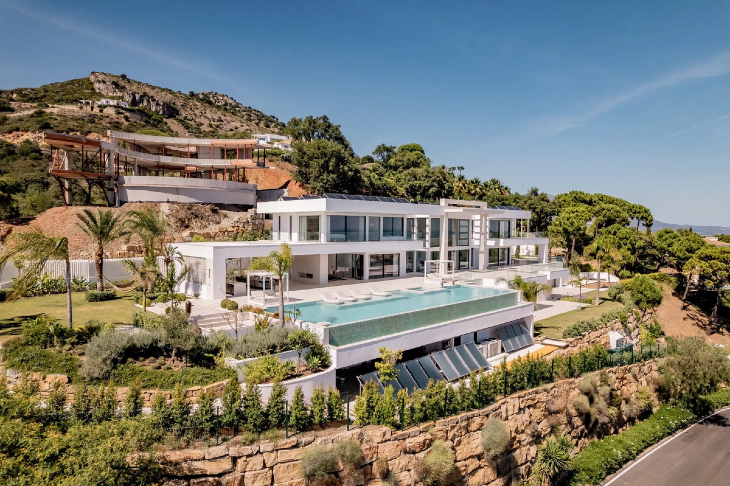 Добро пожаловать в Ла Изабелла, коронный драгоценный камень Marbella Club Golf Resort