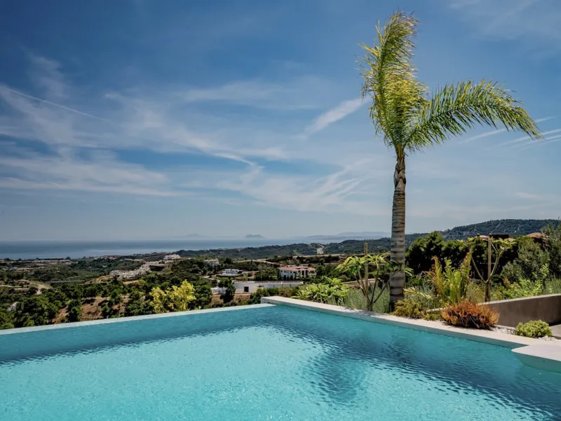 Добро пожаловать в Ла Изабелла, коронный драгоценный камень Marbella Club Golf Resort
