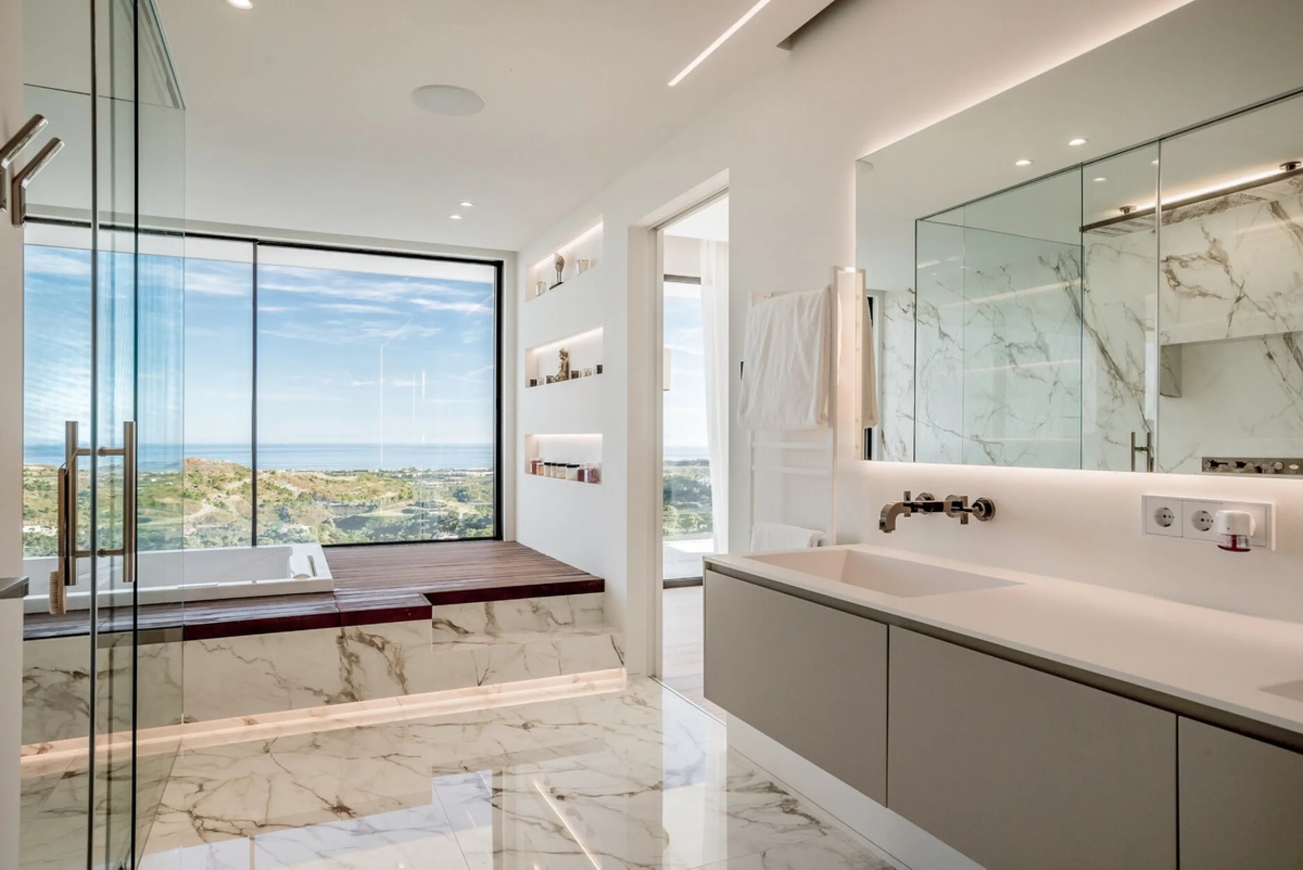 Добро пожаловать в Ла Изабелла, коронный драгоценный камень Marbella Club Golf Resort