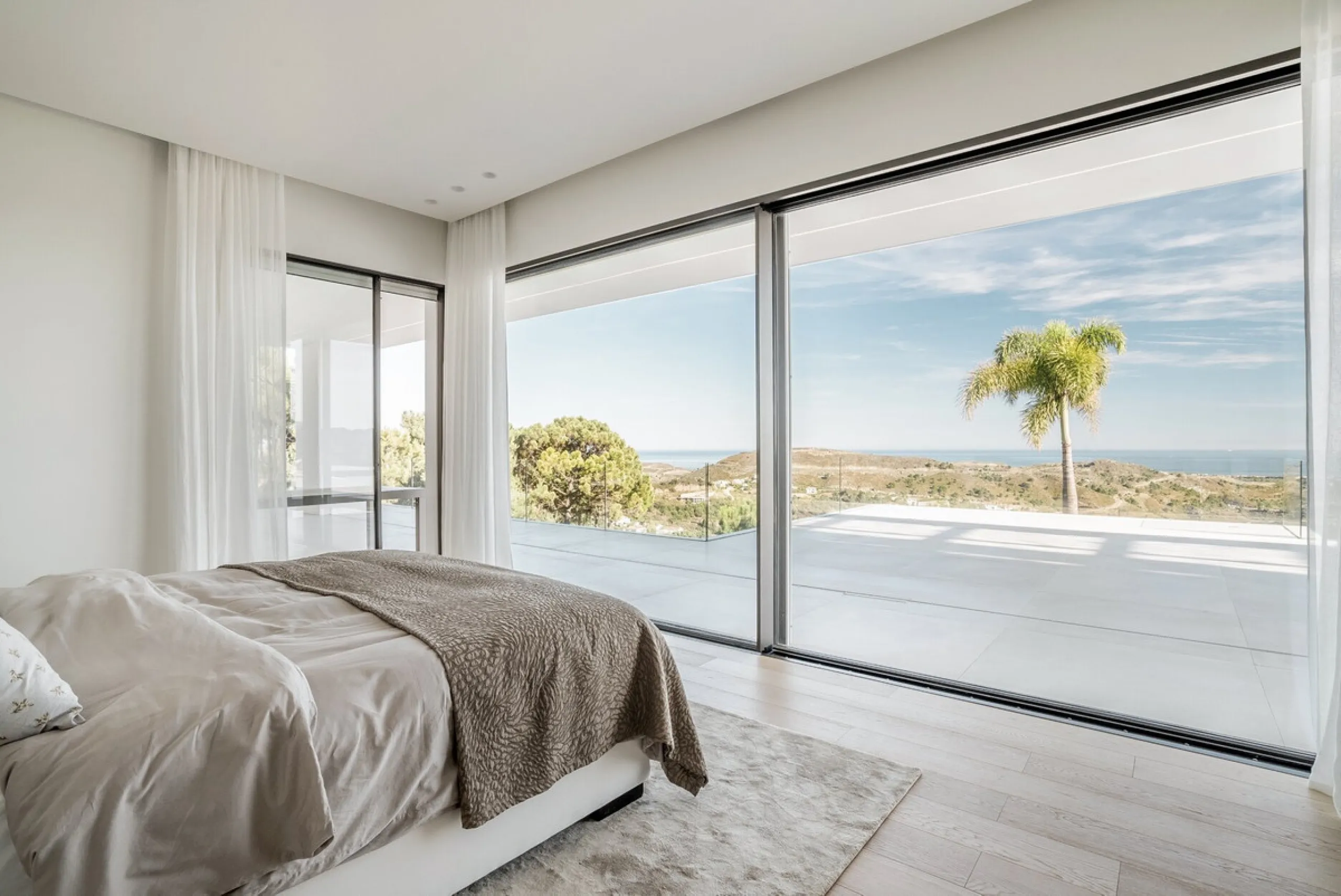 Добро пожаловать в Ла Изабелла, коронный драгоценный камень Marbella Club Golf Resort