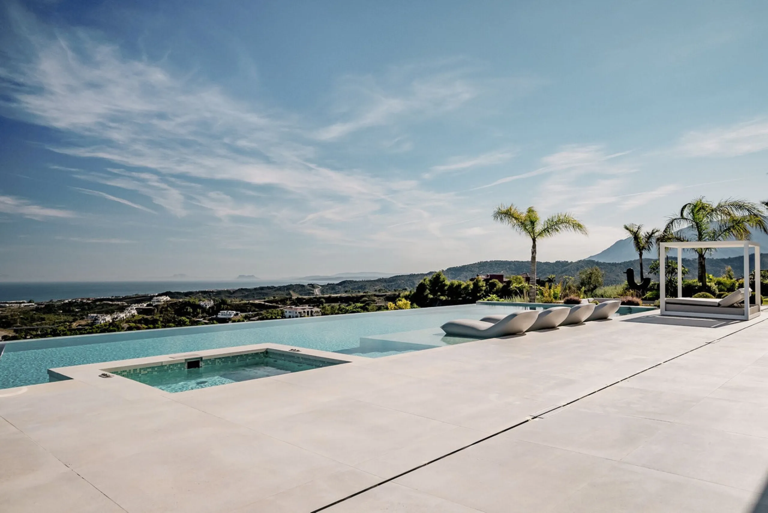 Добро пожаловать в Ла Изабелла, коронный драгоценный камень Marbella Club Golf Resort