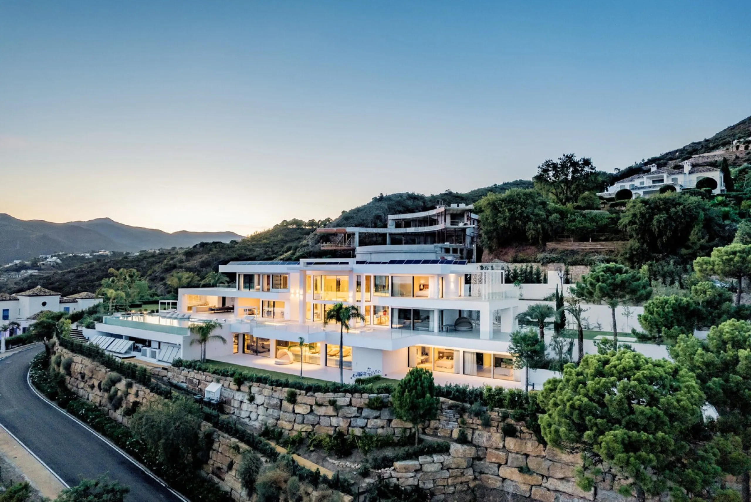 Добро пожаловать в Ла Изабелла, коронный драгоценный камень Marbella Club Golf Resort