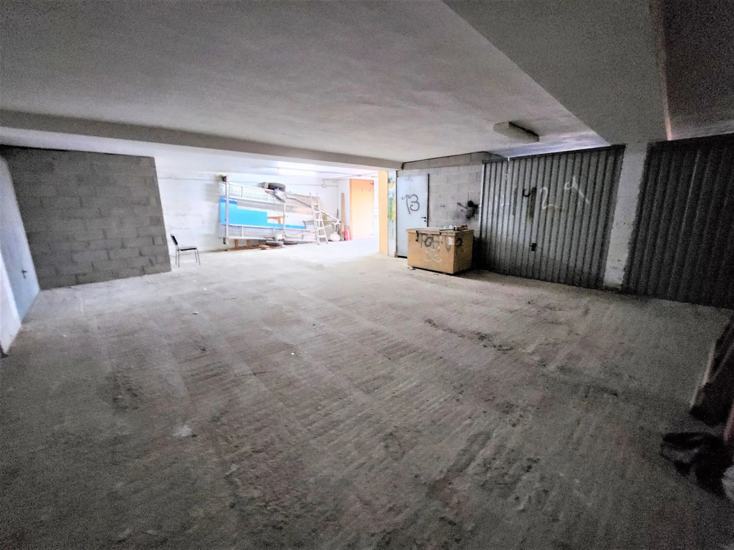 Commercial - Storage Room в продаже в Manilva, Málaga. Площадь дома 1130 м²