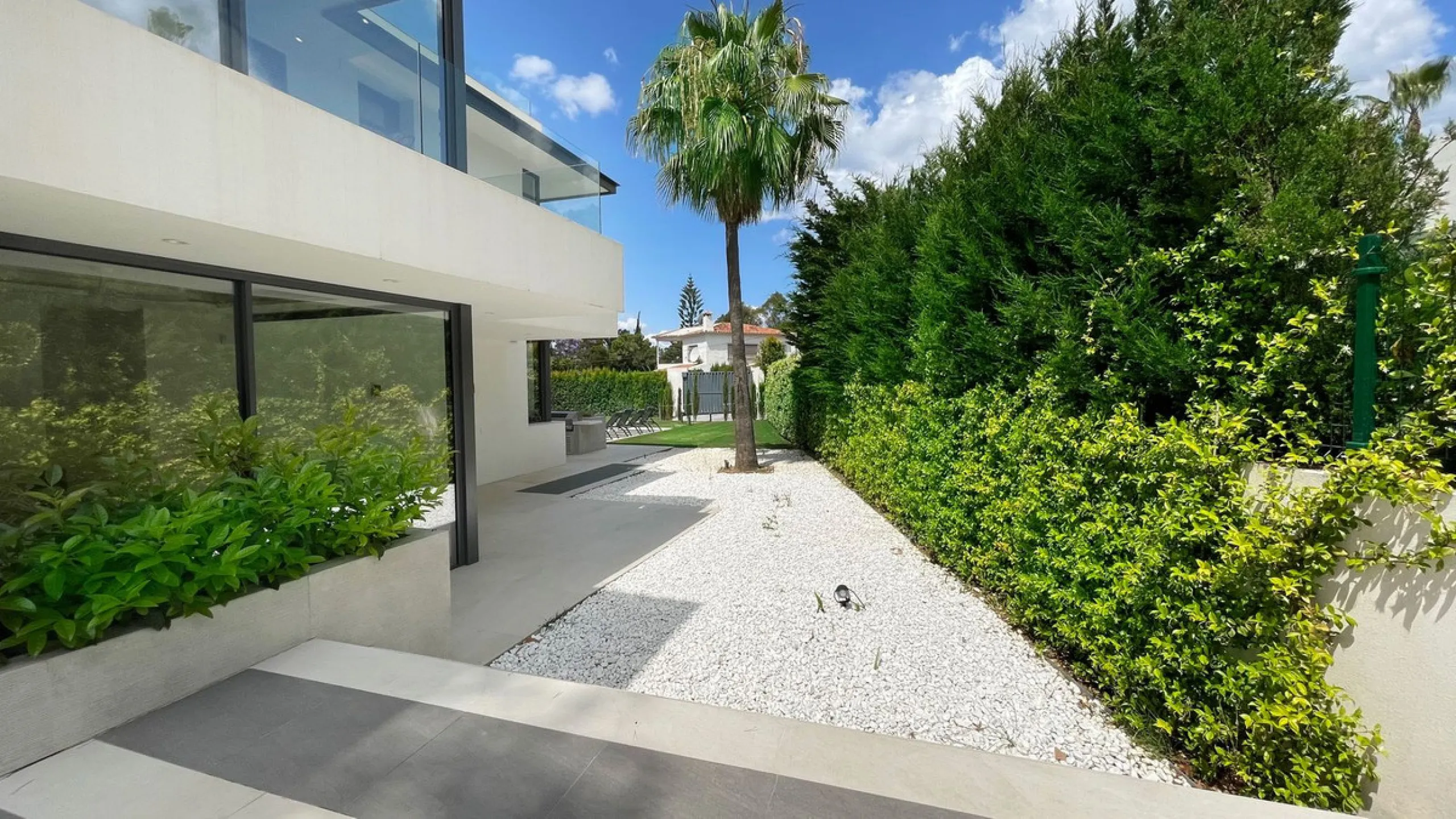 The house of your dreams is here, a spectecular brand new modern villa for sale in the heart of the golden mile of Marbella in Nagueles , it has 5 bedrooms and 5.5 bathrooms, built over 3 levels with luxirous elevator. Including a basement where you can f