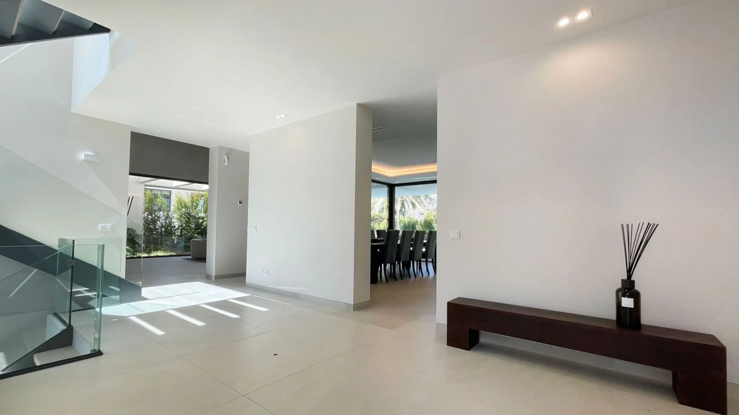 The house of your dreams is here, a spectecular brand new modern villa for sale in the heart of the golden mile of Marbella in Nagueles , it has 5 bedrooms and 5.5 bathrooms, built over 3 levels with luxirous elevator. Including a basement where you can f