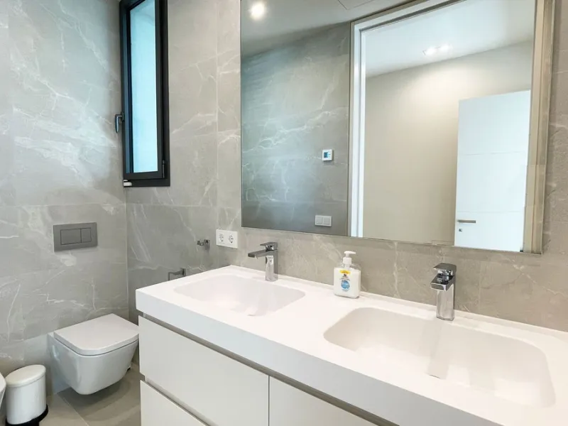 The house of your dreams is here, a spectecular brand new modern villa for sale in the heart of the golden mile of Marbella in Nagueles , it has 5 bedrooms and 5.5 bathrooms, built over 3 levels with luxirous elevator. Including a basement where you can f