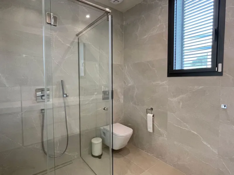 The house of your dreams is here, a spectecular brand new modern villa for sale in the heart of the golden mile of Marbella in Nagueles , it has 5 bedrooms and 5.5 bathrooms, built over 3 levels with luxirous elevator. Including a basement where you can f