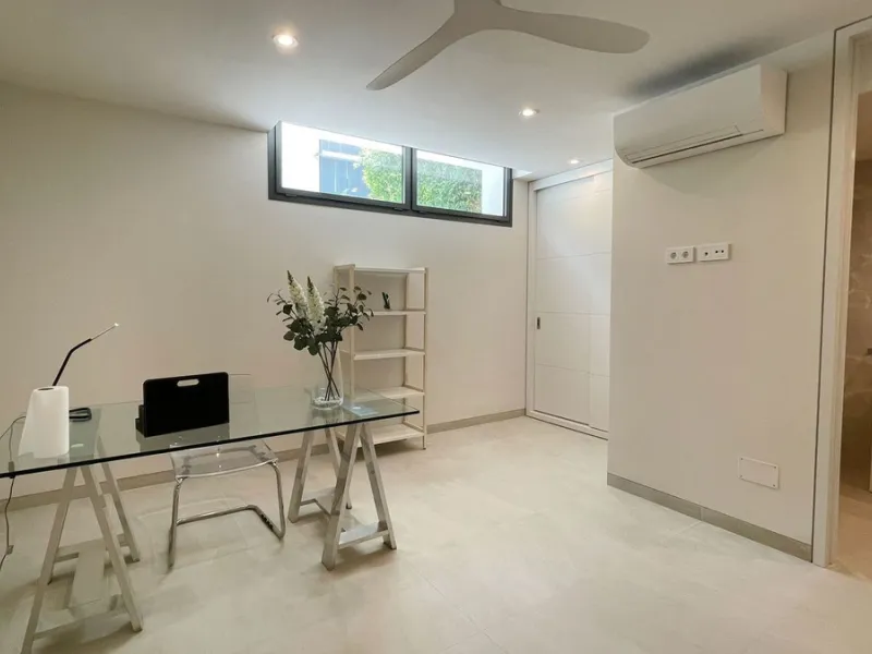 The house of your dreams is here, a spectecular brand new modern villa for sale in the heart of the golden mile of Marbella in Nagueles , it has 5 bedrooms and 5.5 bathrooms, built over 3 levels with luxirous elevator. Including a basement where you can f