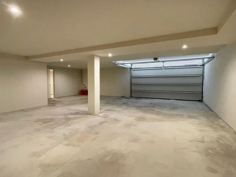 The house of your dreams is here, a spectecular brand new modern villa for sale in the heart of the golden mile of Marbella in Nagueles , it has 5 bedrooms and 5.5 bathrooms, built over 3 levels with luxirous elevator. Including a basement where you can f