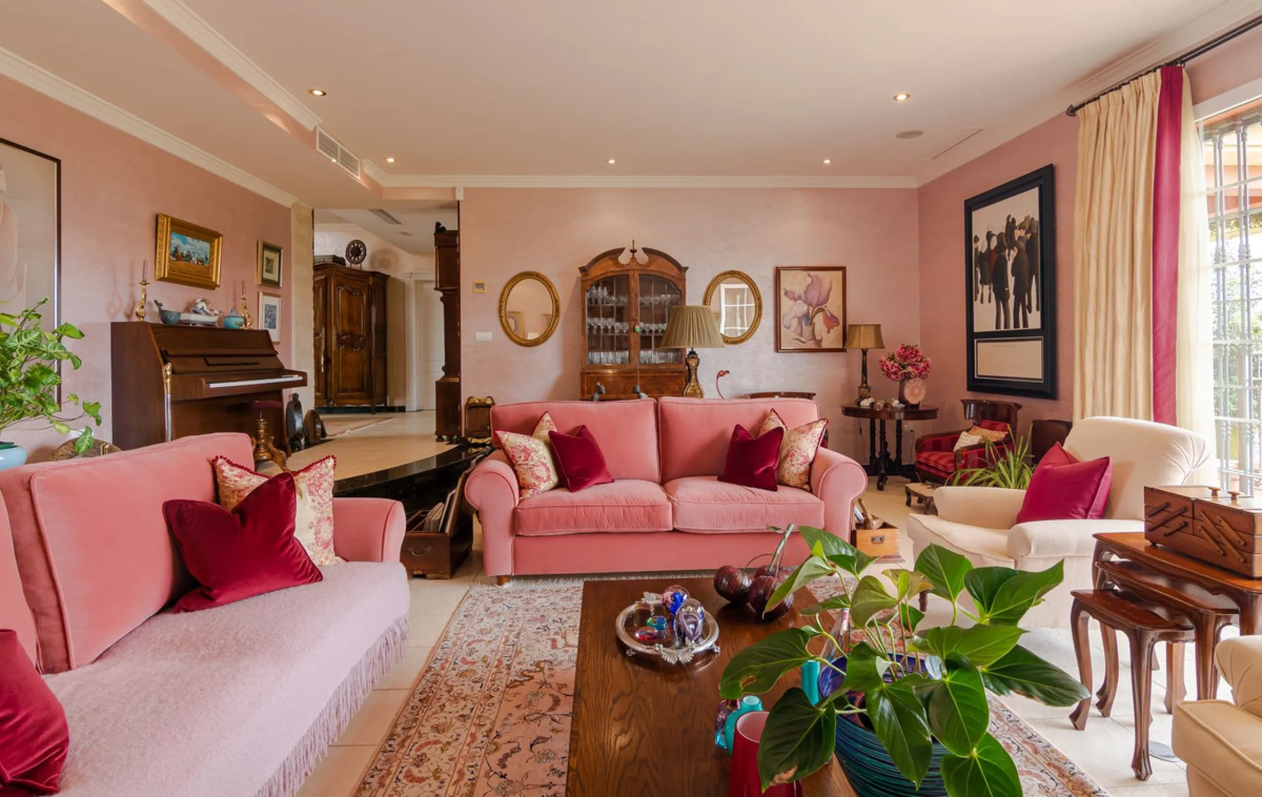 IMPRESSIVE DESIGN VILLA WITH PANORAMIC VIEWS TO THE MEDITERRANEAN SEA, COSTA DEL SOL