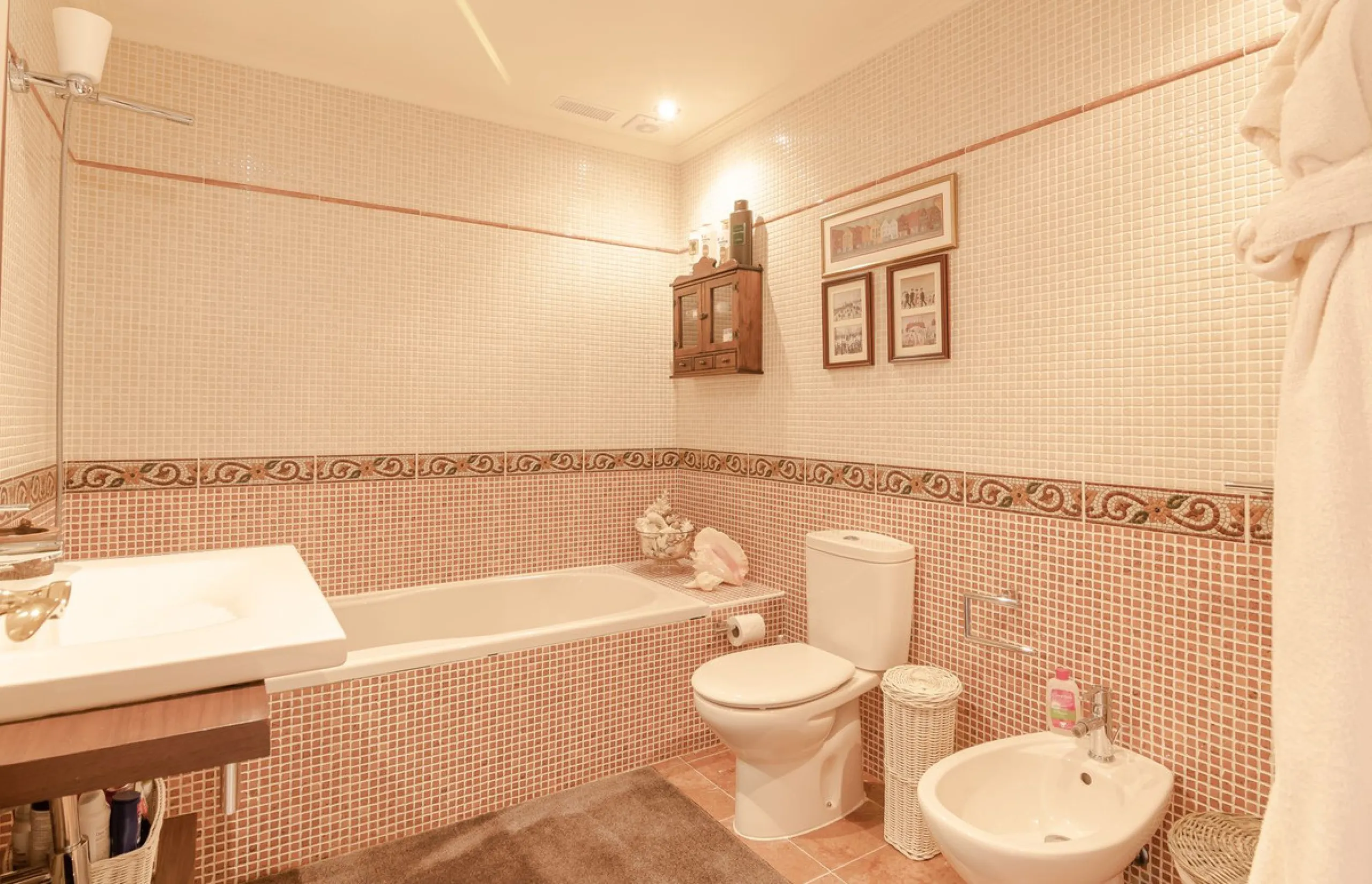 IMPRESSIVE DESIGN VILLA WITH PANORAMIC VIEWS TO THE MEDITERRANEAN SEA, COSTA DEL SOL