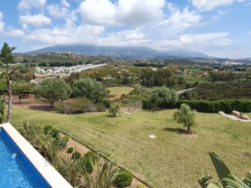 IMPRESSIVE DESIGN VILLA WITH PANORAMIC VIEWS TO THE MEDITERRANEAN SEA, COSTA DEL SOL