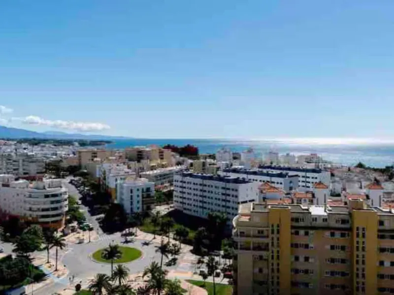Middle Floor Apartment, Estepona, Costa del Sol.