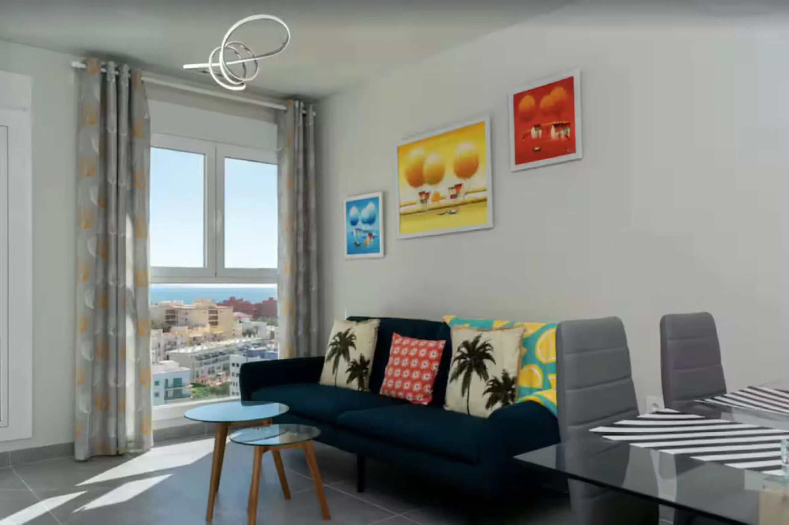 Middle Floor Apartment, Estepona, Costa del Sol.