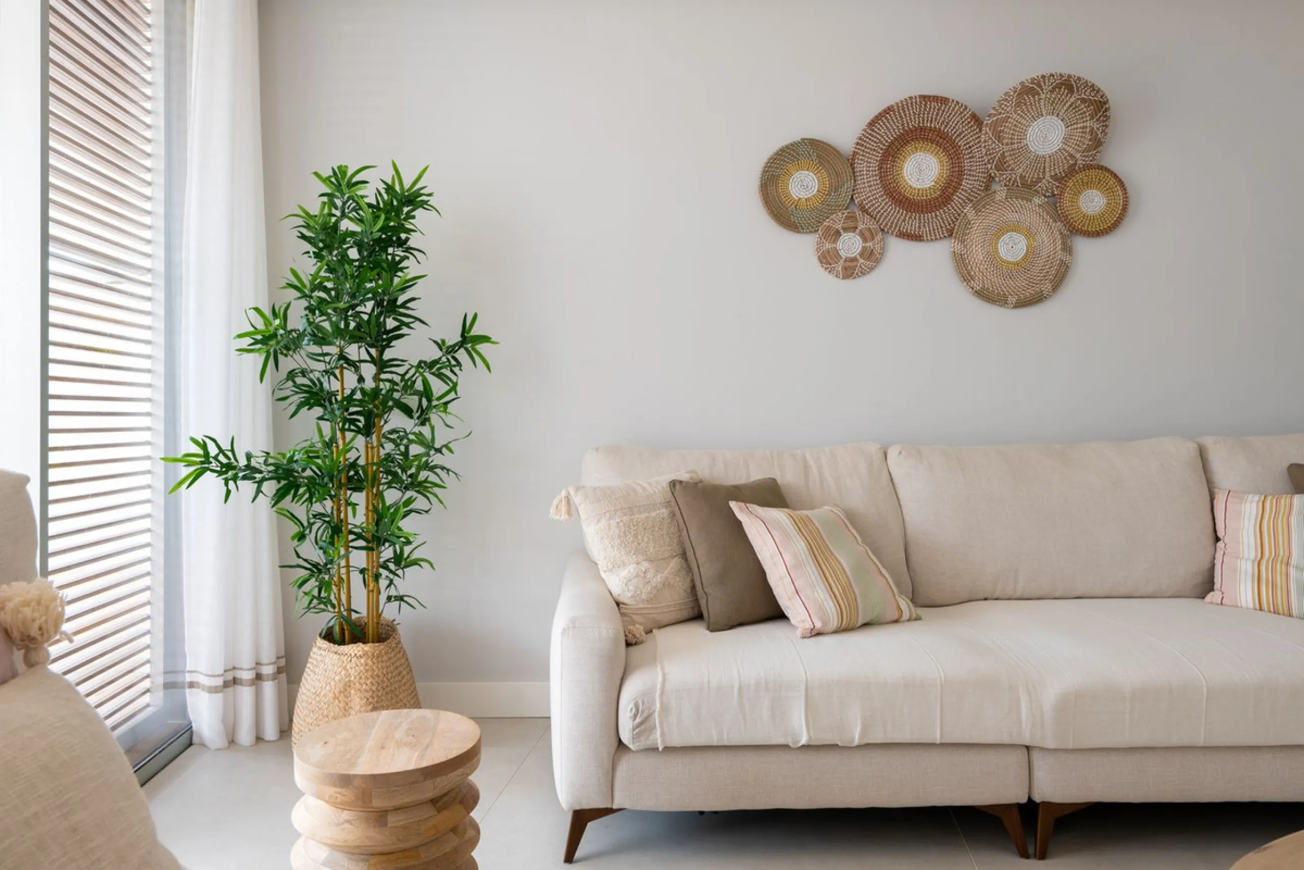 Apartment - Ground Floor Apartment в продаже в Estepona, Málaga. В доме 3 спален и 2 ванных комнат. Площадь дома 127 м². Площадь участка 42 м²