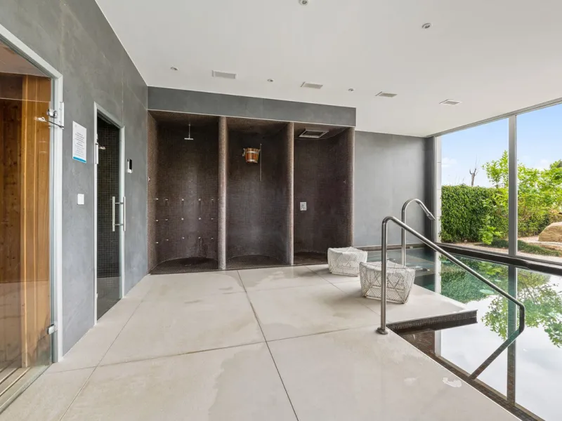 Apartment - Ground Floor Apartment в продаже в Estepona, Málaga. В доме 3 спален и 2 ванных комнат. Площадь дома 127 м². Площадь участка 42 м²