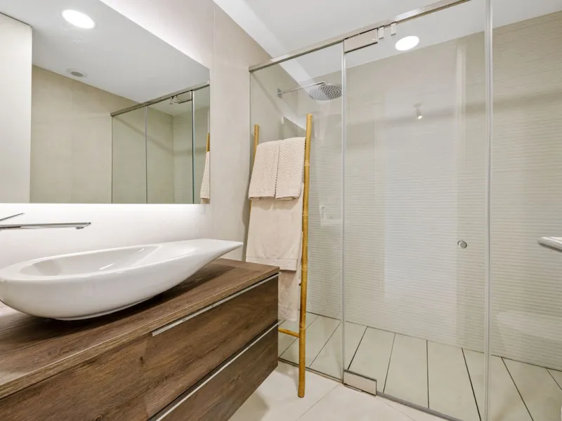 Apartment - Ground Floor Apartment в продаже в Estepona, Málaga. В доме 3 спален и 2 ванных комнат. Площадь дома 127 м². Площадь участка 42 м²