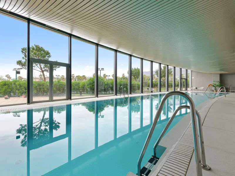 Apartment - Ground Floor Apartment в продаже в Estepona, Málaga. В доме 3 спален и 2 ванных комнат. Площадь дома 127 м². Площадь участка 42 м²
