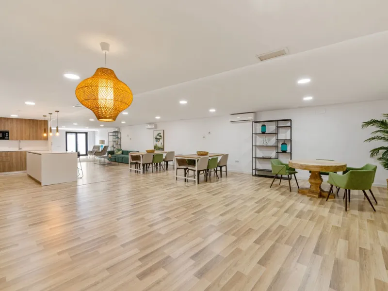 Apartment - Ground Floor Apartment в продаже в Estepona, Málaga. В доме 3 спален и 2 ванных комнат. Площадь дома 127 м². Площадь участка 42 м²