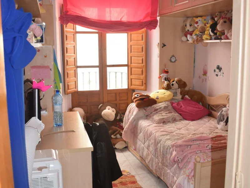 House - Townhouse в продаже в Málaga, Málaga. В доме 3 спален и 1 ванных комнат. Площадь дома 172 м²