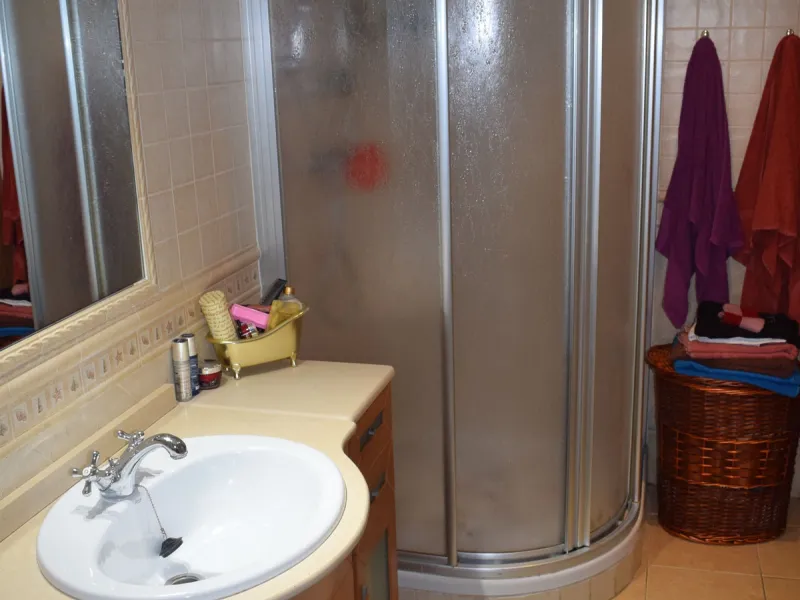 House - Townhouse в продаже в Málaga, Málaga. В доме 3 спален и 1 ванных комнат. Площадь дома 172 м²