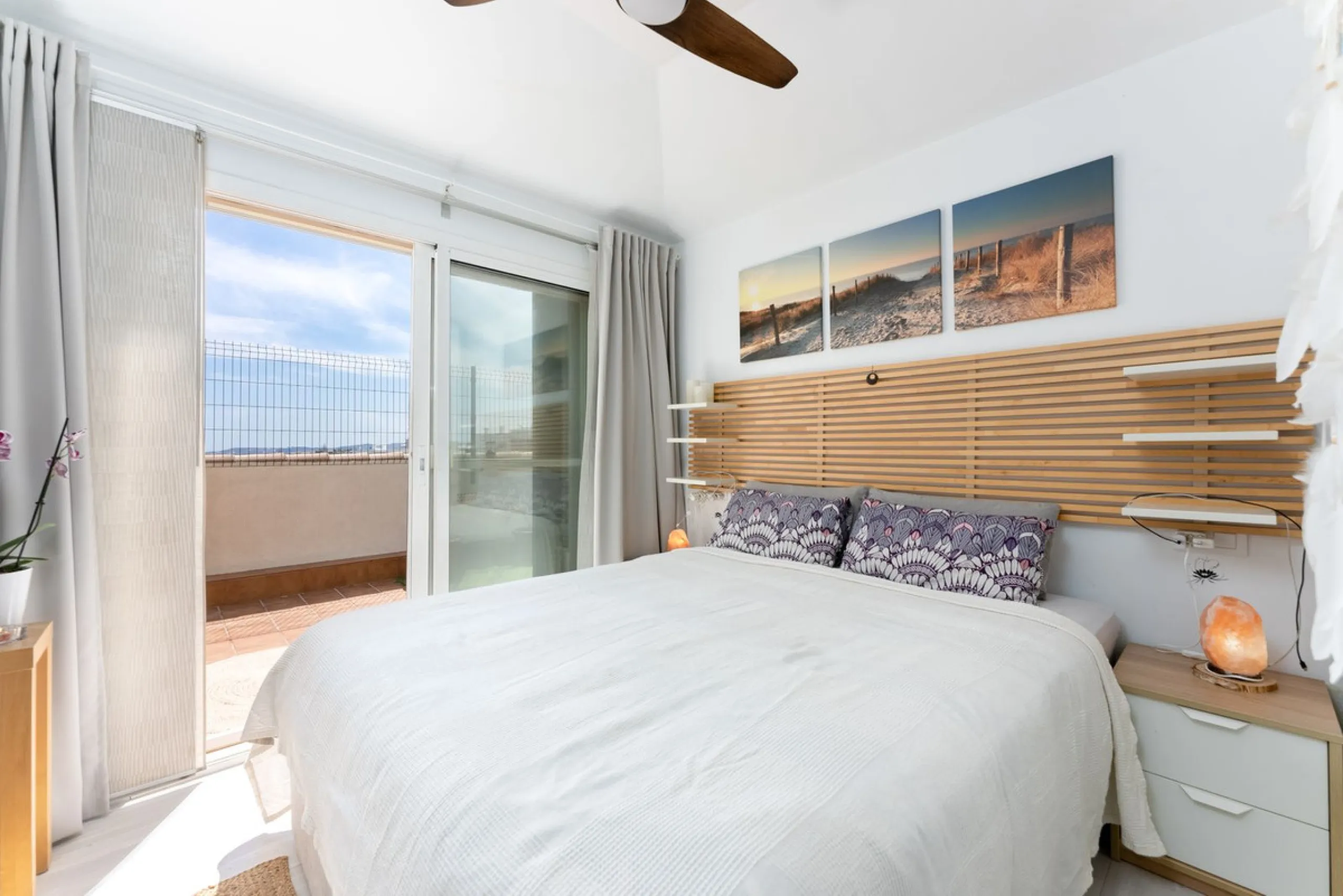 Apartment - Penthouse в продаже в Fuengirola, Málaga. В доме 3 спален и 2 ванных комнат. Площадь дома 106 м²