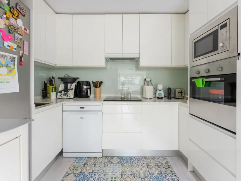 Apartment - Penthouse в продаже в Fuengirola, Málaga. В доме 3 спален и 2 ванных комнат. Площадь дома 106 м²
