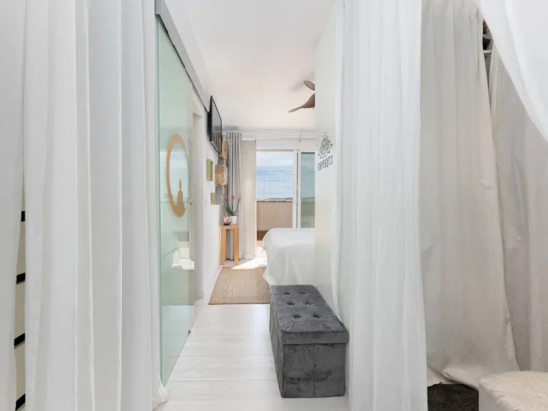 Apartment - Penthouse в продаже в Fuengirola, Málaga. В доме 3 спален и 2 ванных комнат. Площадь дома 106 м²