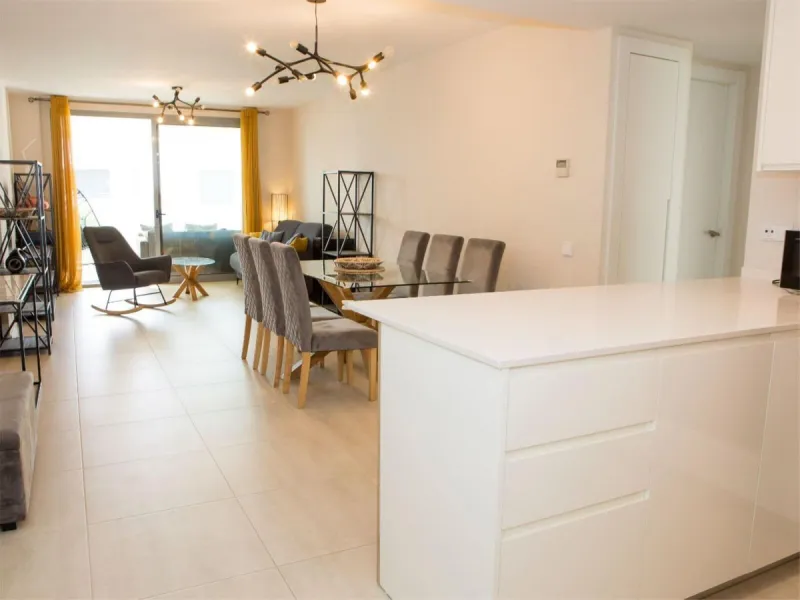 Ground Floor Apartment, Estepona, Costa del Sol.