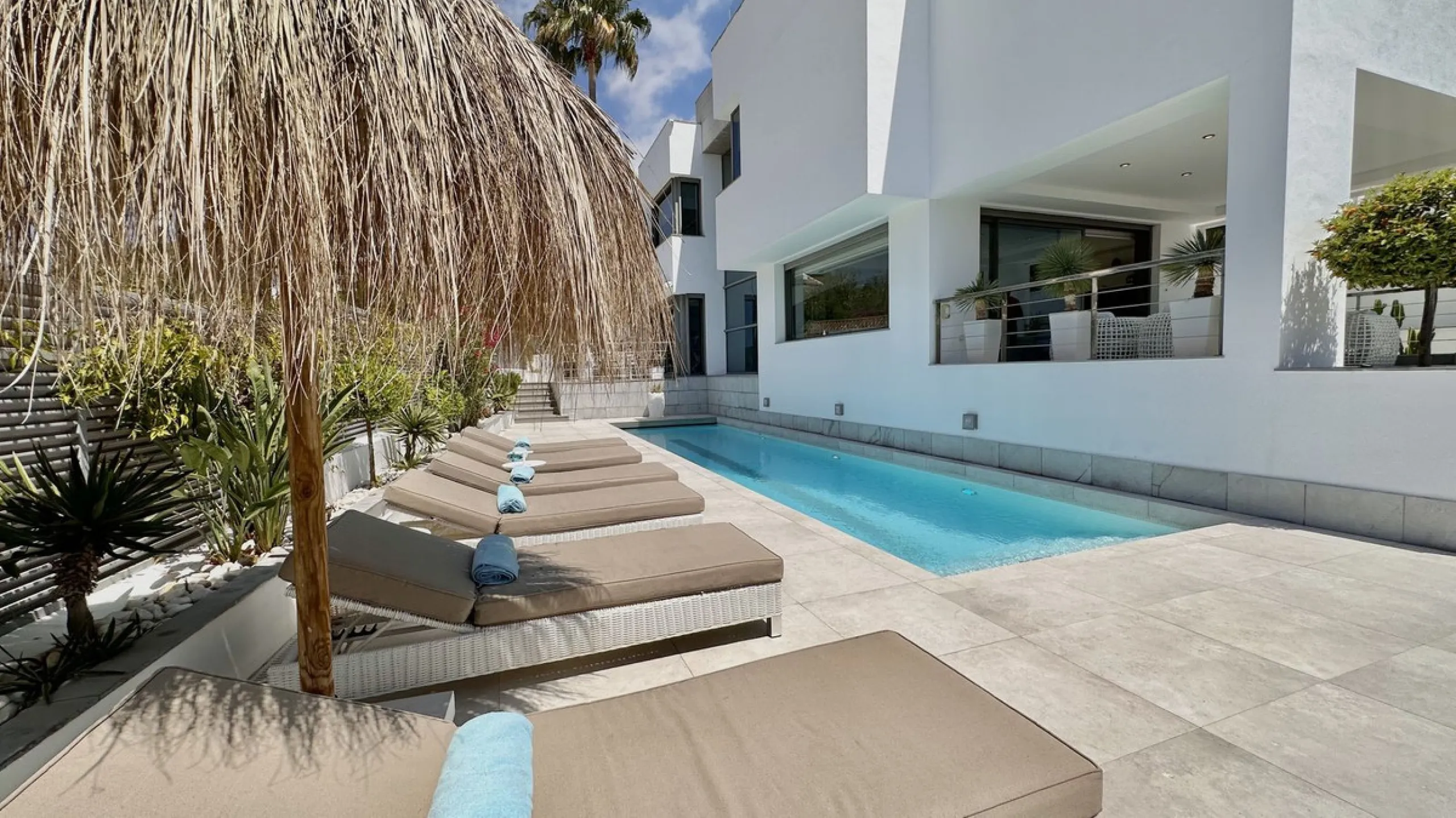Modern Villa with high quality interior designer in Nagueles Golden Mile.