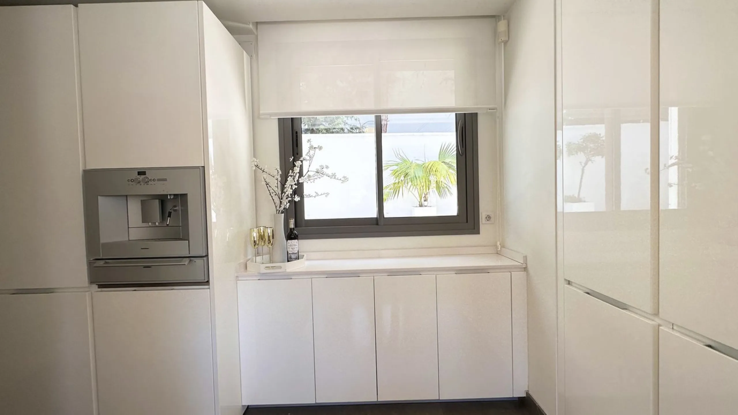 Modern Villa with high quality interior designer in Nagueles Golden Mile.