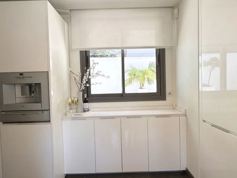 Modern Villa with high quality interior designer in Nagueles Golden Mile.