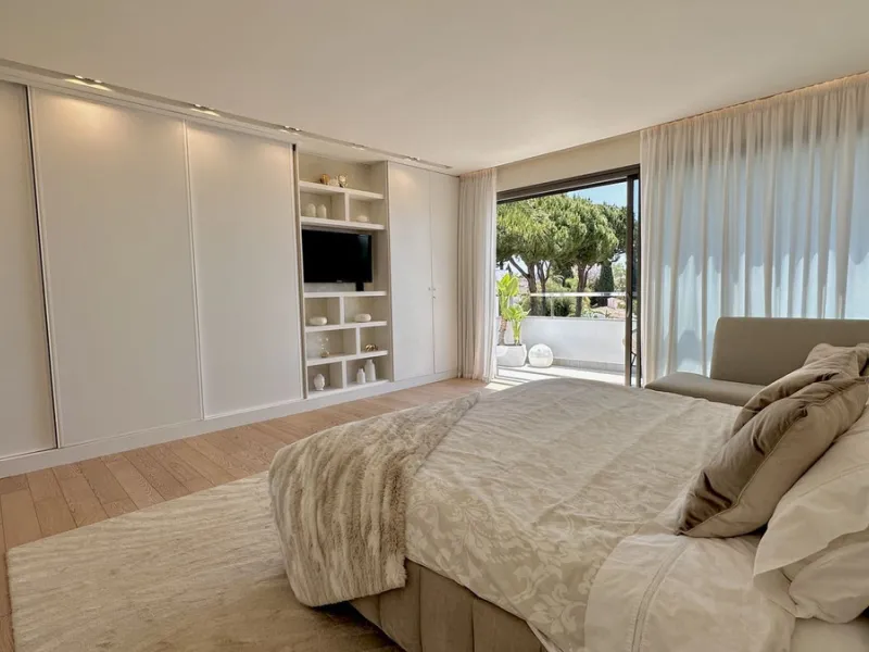 Modern Villa with high quality interior designer in Nagueles Golden Mile.