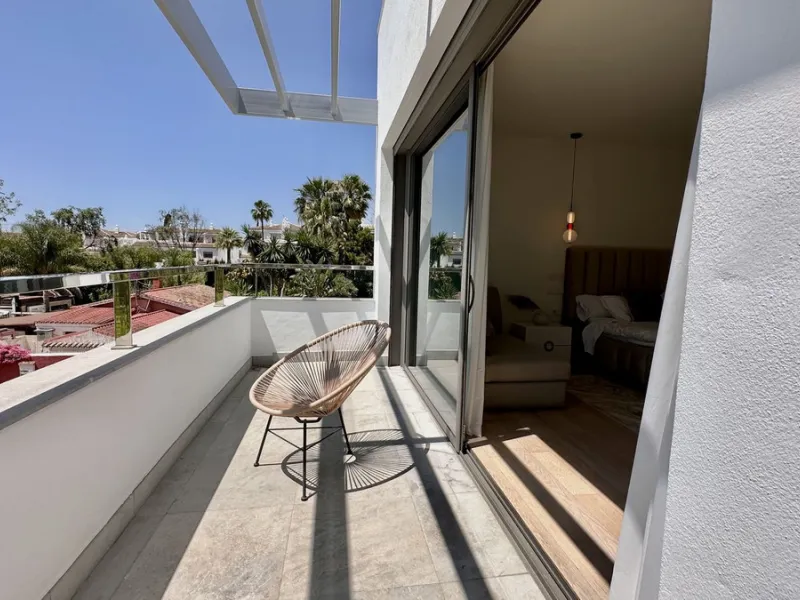 Modern Villa with high quality interior designer in Nagueles Golden Mile.