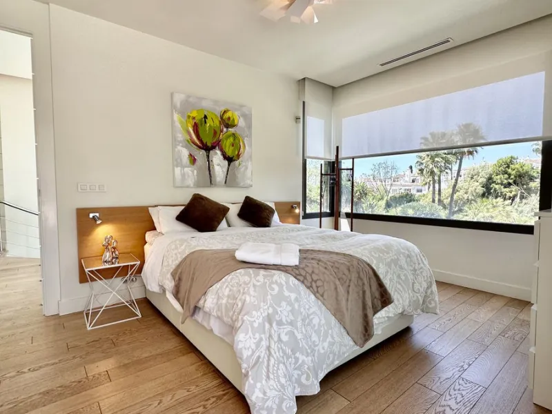 Modern Villa with high quality interior designer in Nagueles Golden Mile.
