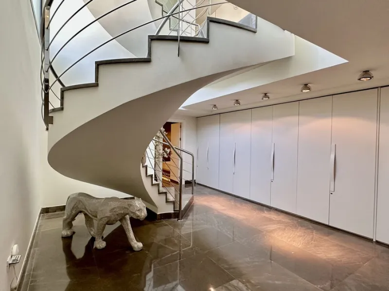 Modern Villa with high quality interior designer in Nagueles Golden Mile.