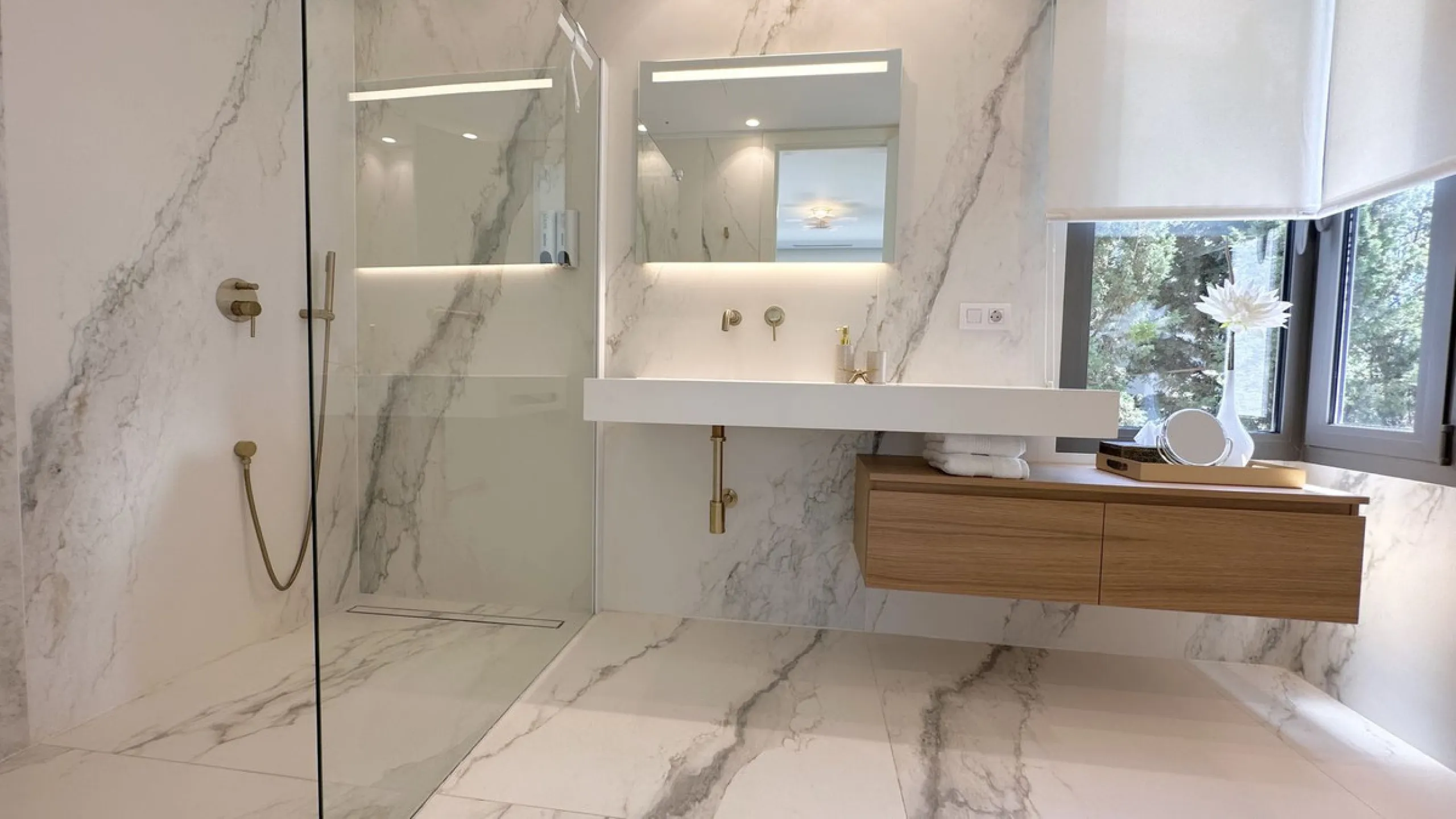 Modern Villa with high quality interior designer in Nagueles Golden Mile.