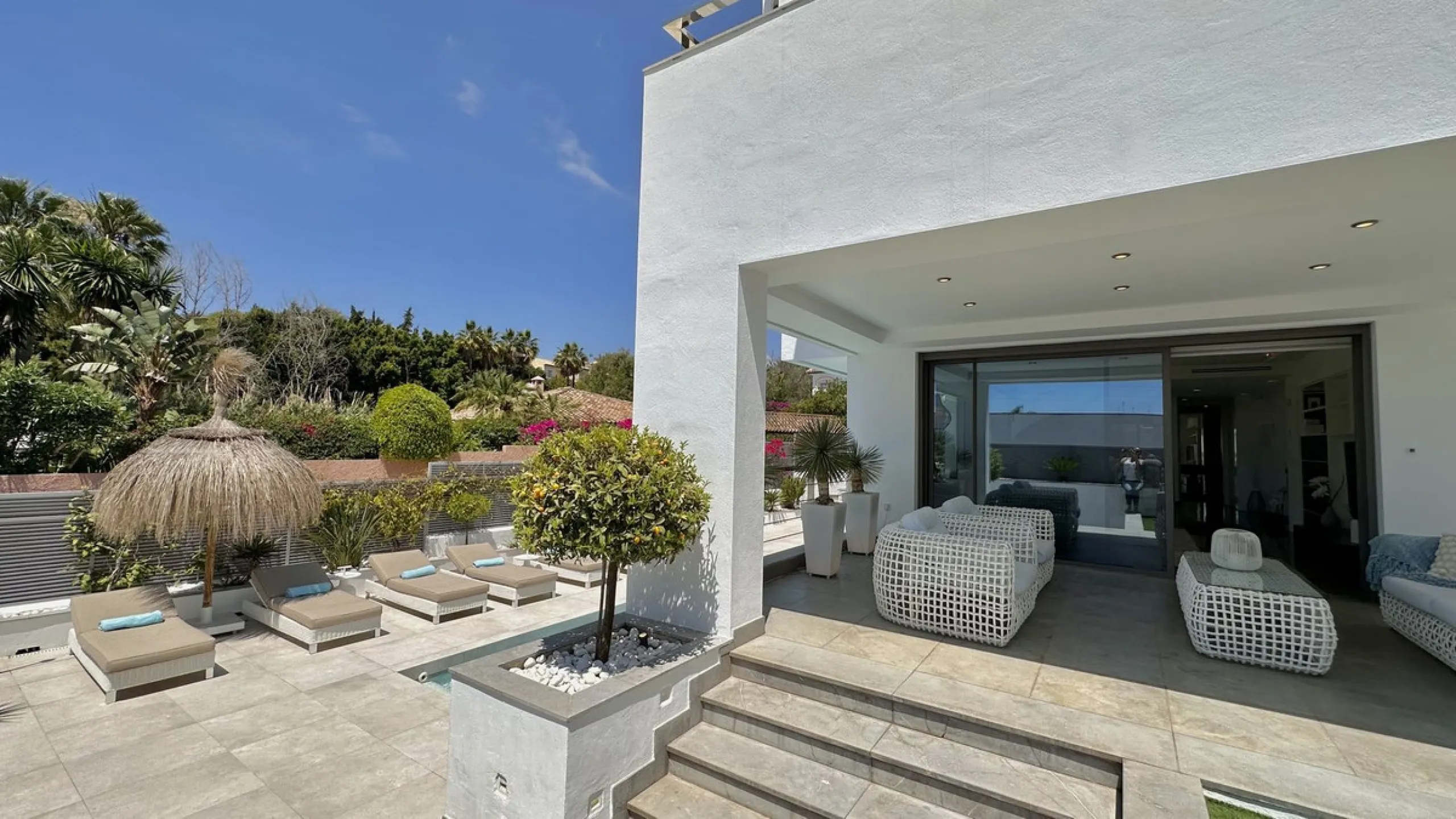 Modern Villa with high quality interior designer in Nagueles Golden Mile.