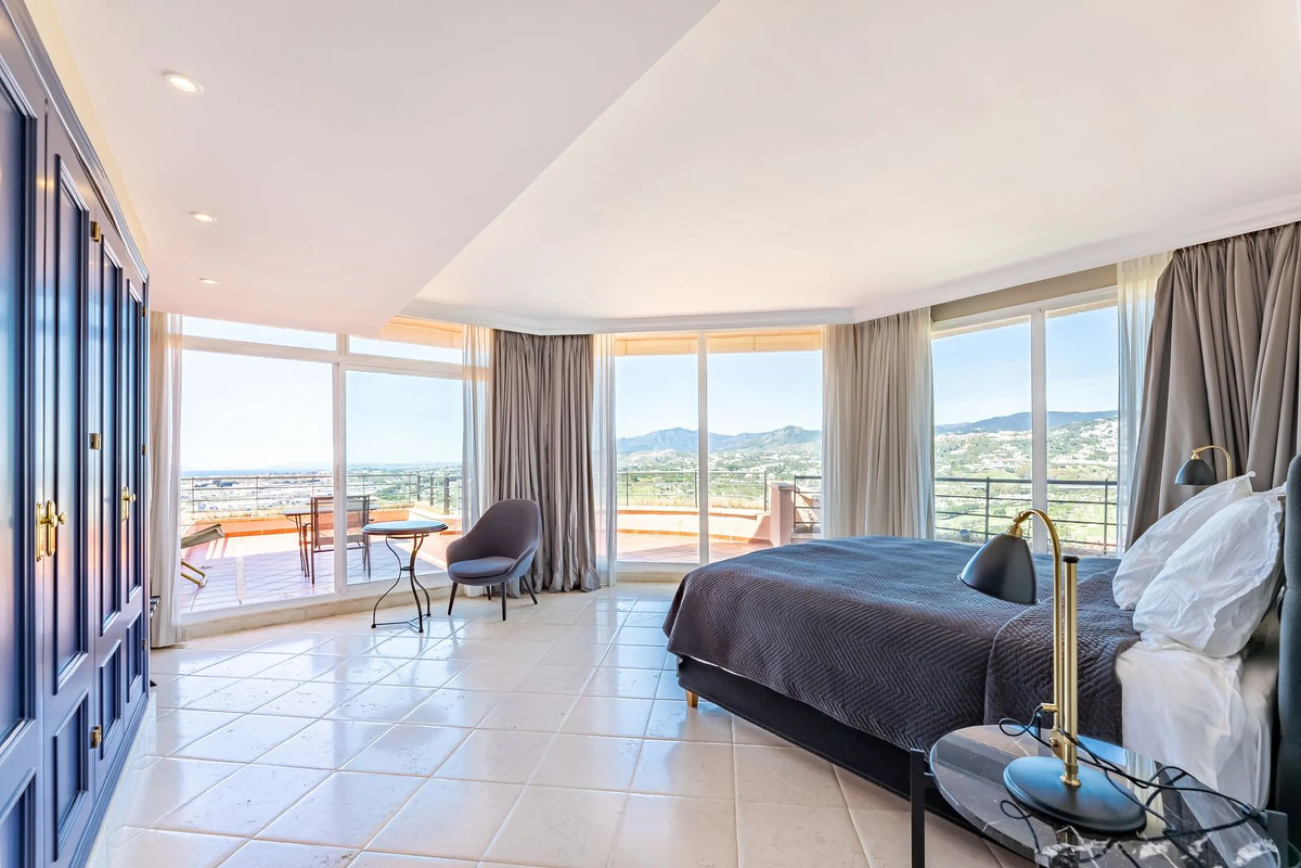We are glad to introduce you to the BEST Penthouse in Costa del Sol.