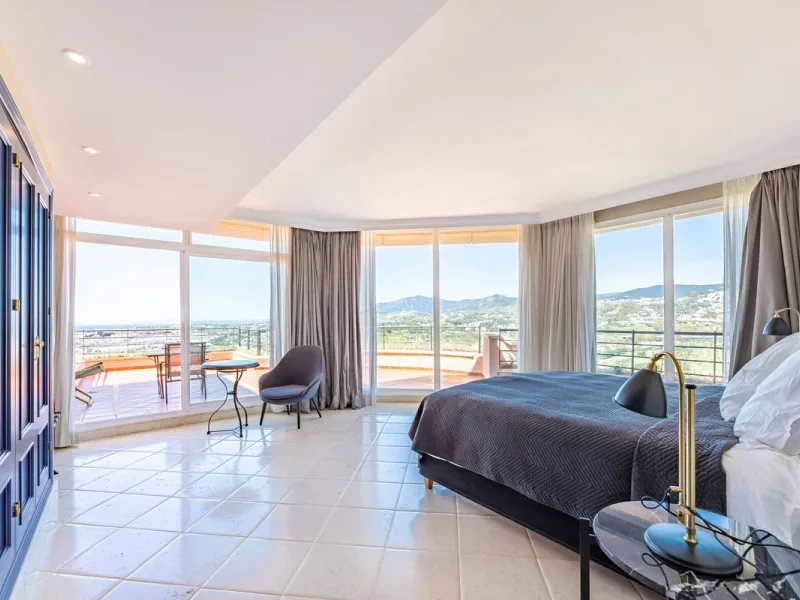 We are glad to introduce you to the BEST Penthouse in Costa del Sol.