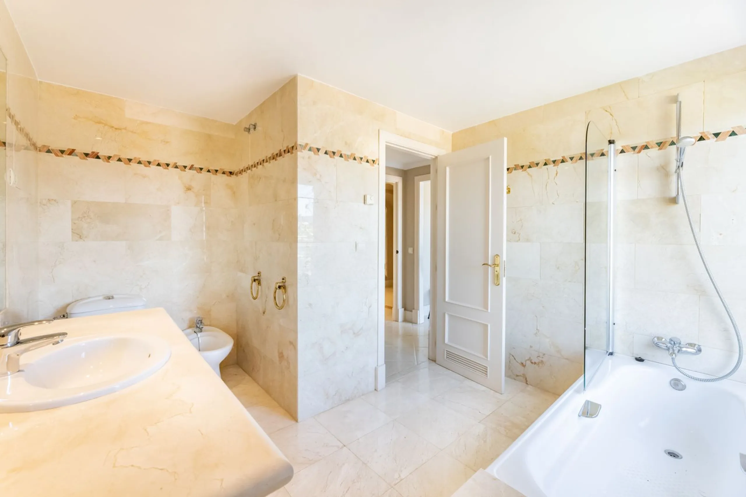We are glad to introduce you to the BEST Penthouse in Costa del Sol.
