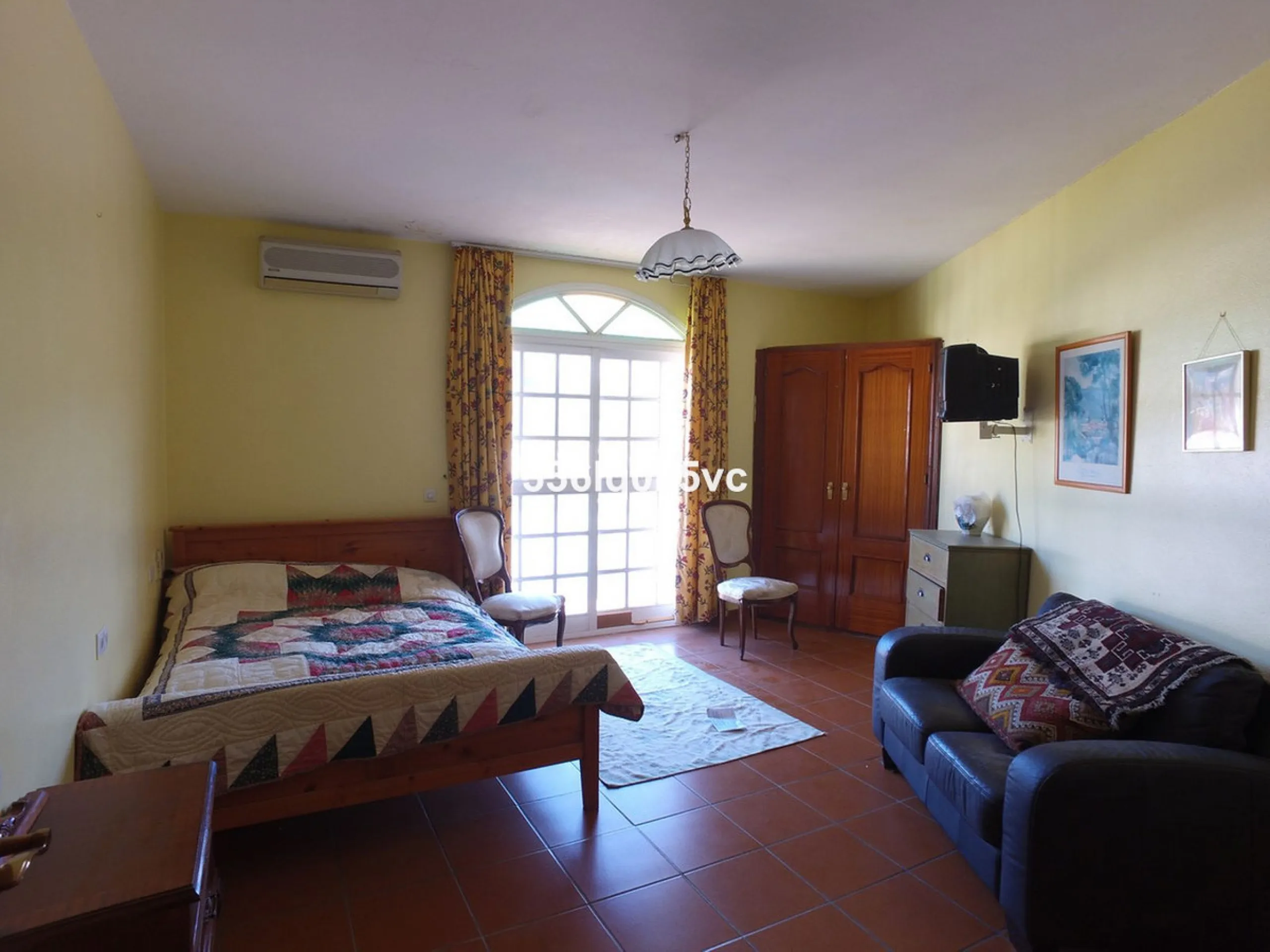 **Unique Duplex Apartment in the Heart of Benahavís – Ideal for Living and Business**