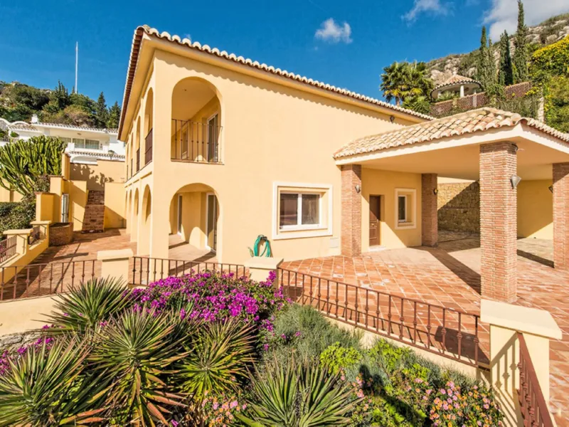 Espectacular villa with the best panoramic sea views.